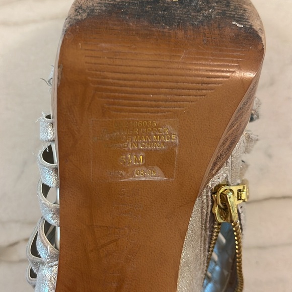 Lauren by Ralph Lauren gold heels - Picture 9 of 9